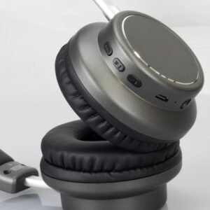 125279-6 Swiss Peak Wireless Headphone V3