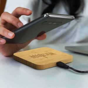 126409-8 NATURA Bamboo Wireless Fast Charging Hub