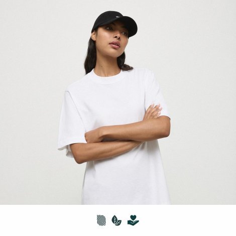 128474-0 WNSDY Essential Tee