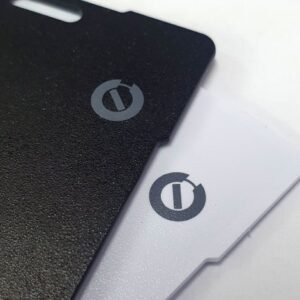 129599-5 Carbon Bluetooth Tracker